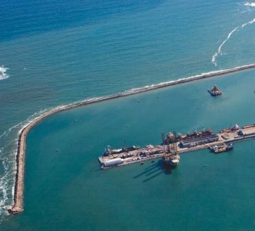 The Takoradi Port (courtesy of Ghana Oil Watch on <a href=