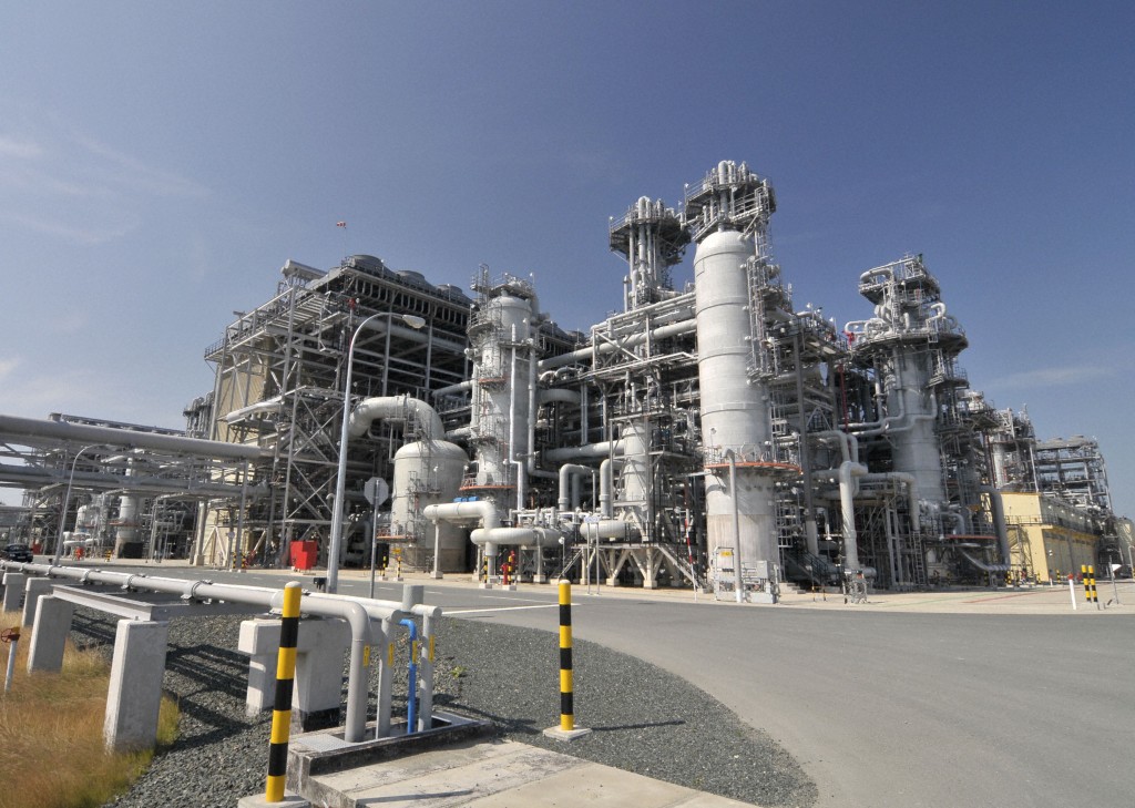 The LNG processing plant at Sakhalin-II field (courtesy of Gazprom)