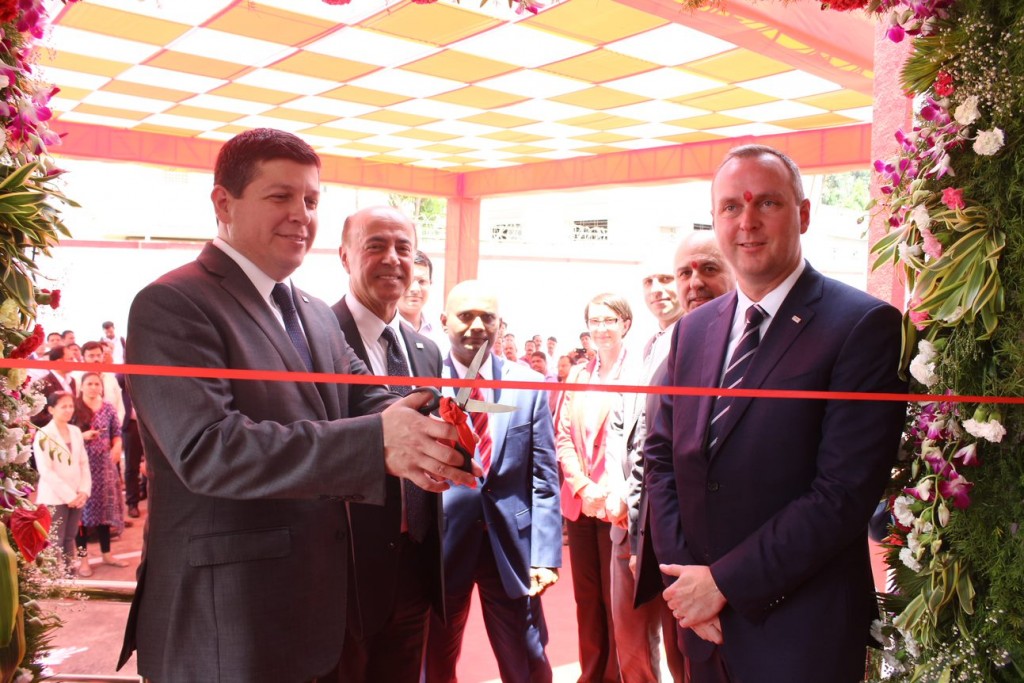 The opening cerimony with Crane President Alex Alcala (image courtesy of BioSpectrum)
