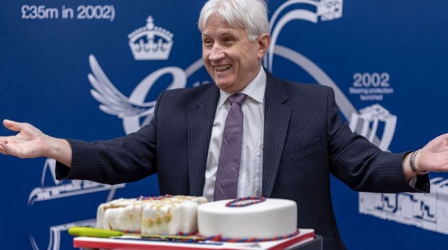 AESSEAL-40th-Cake-Cutting.jpg