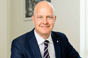 Hempel_Lars_Petersson_web.jpg