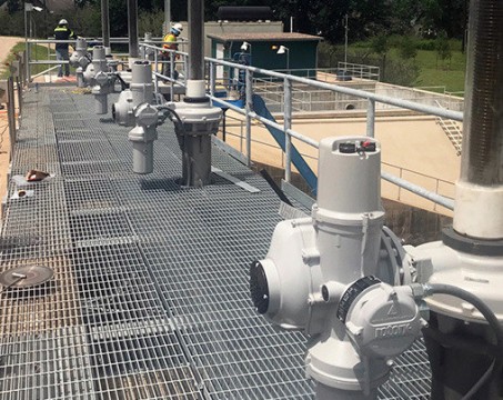 rotork-intelligent-electric-actuators-with-gearboxes-used-to-provide-flood-protection-in-texas.jpg