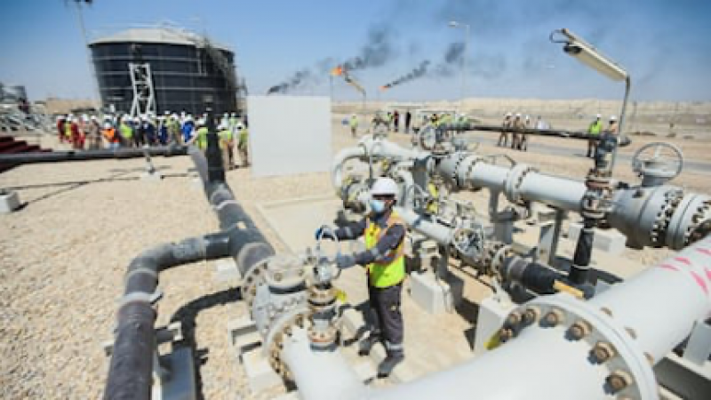 Iraq starts work on Basra-Haditha pipeline for crude oil exports